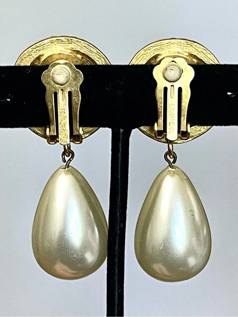 Erwin Pearl Vintage Gold Swirl Pearl Clip Earrings Drop Dangle Runway Statement